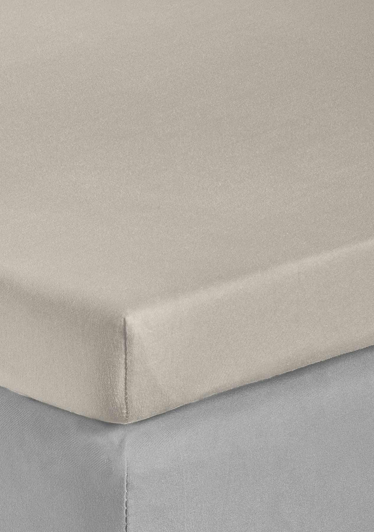 Vario-Stretch fitted sheet for topper with extra length S