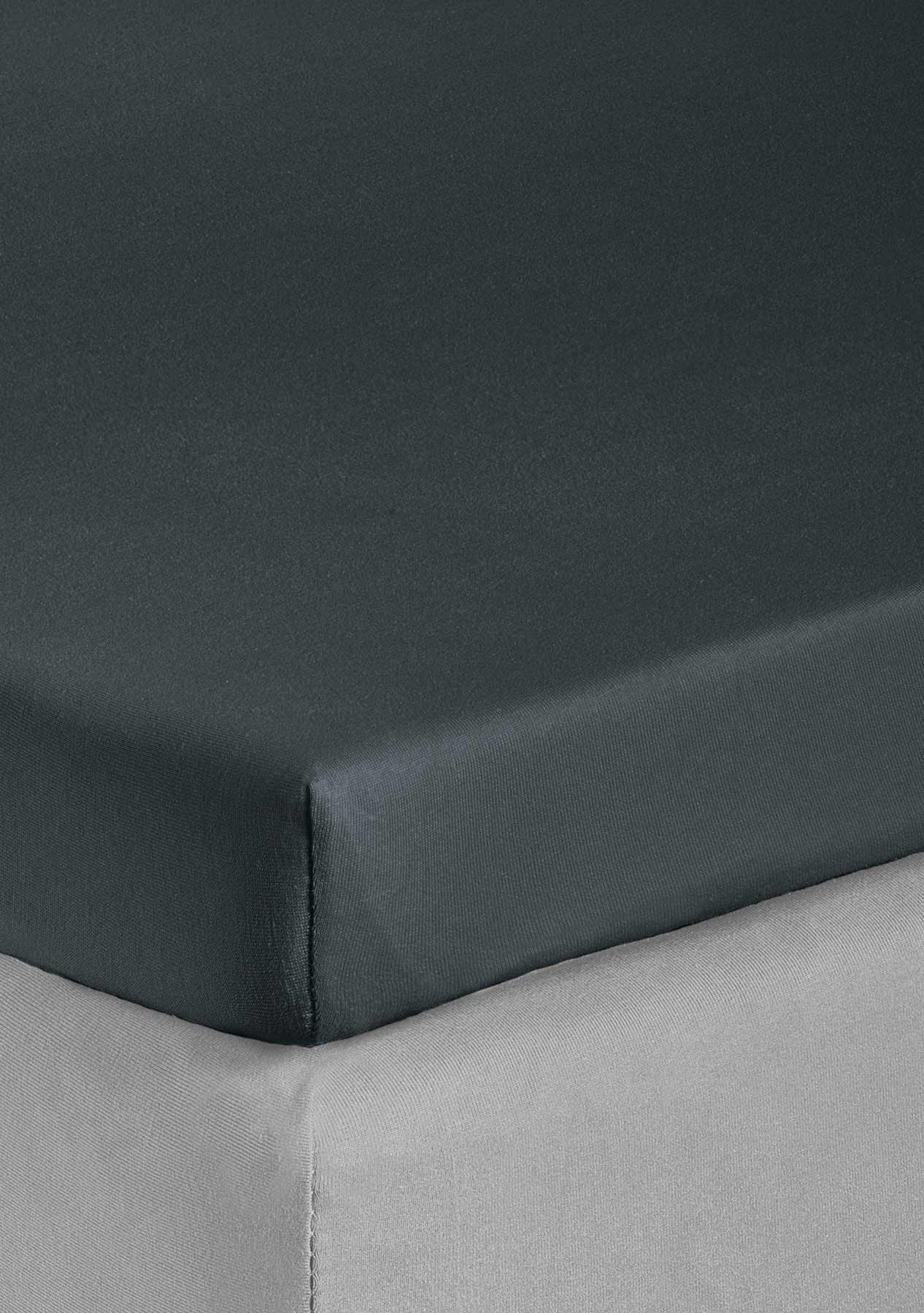 Vario-Stretch fitted sheet for topper with extra length S